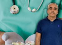 Ψευτογιατρός: Νοσηλεύεται στον Ευαγγελισμό με κορωνοϊό