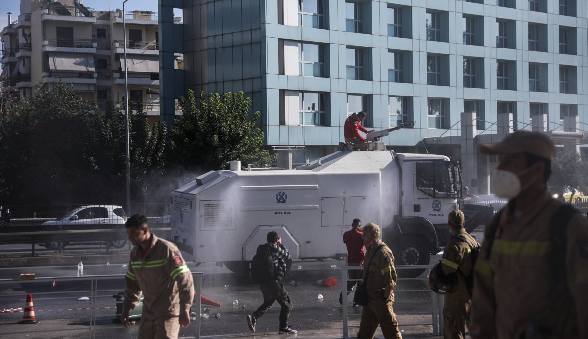 ΚΚΕ: Η κυβέρνηση χτυπά αυτούς που έσβηναν φωτιές το καλοκαίρι