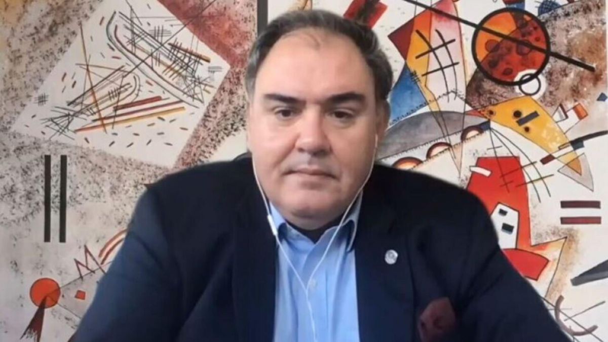 Σαρηγιάννης: «Είναι πολύ δύσκολο να μην έρθει στην Ελλάδα το συγκεκριμένο στέλεχος Όμικρον»