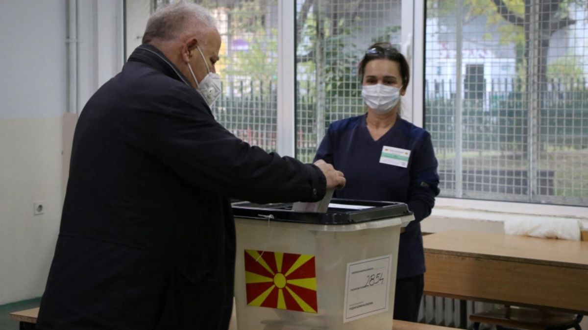 Βόρεια Μακεδονία: Πρόωρες εκλογές ζητά το εθνικιστικό VMRO-DPMNE