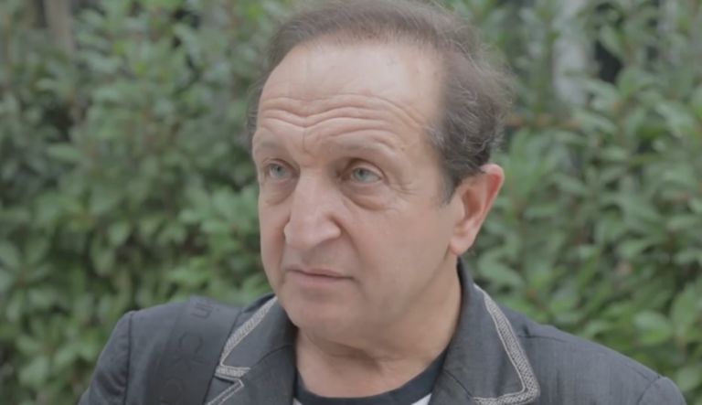 Μπιμπίλας: Από τι να προστατεύσω τον Σερβετάλη; Από το ότι εγκατέλειψε ένα θέατρο;