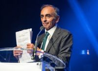 Γαλλία: Ο ακροδεξιός Ζεμούρ ανακοίνωσε την υποψηφιότητά του στις προεδρικές εκλογές του 2022