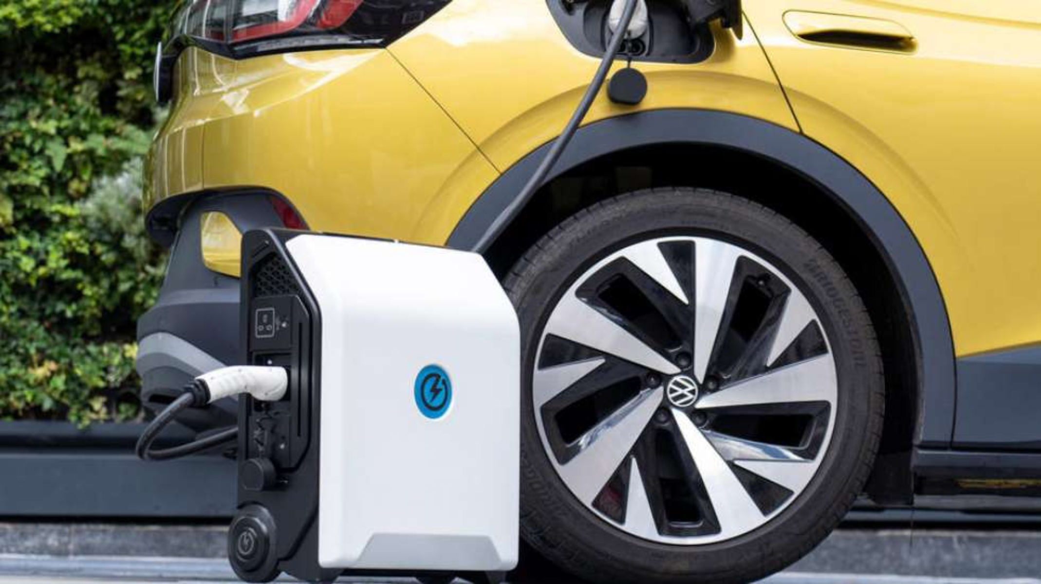 Το πρώτο φορητό power bank για ηλεκτρικά αυτοκίνητα είναι γεγονός