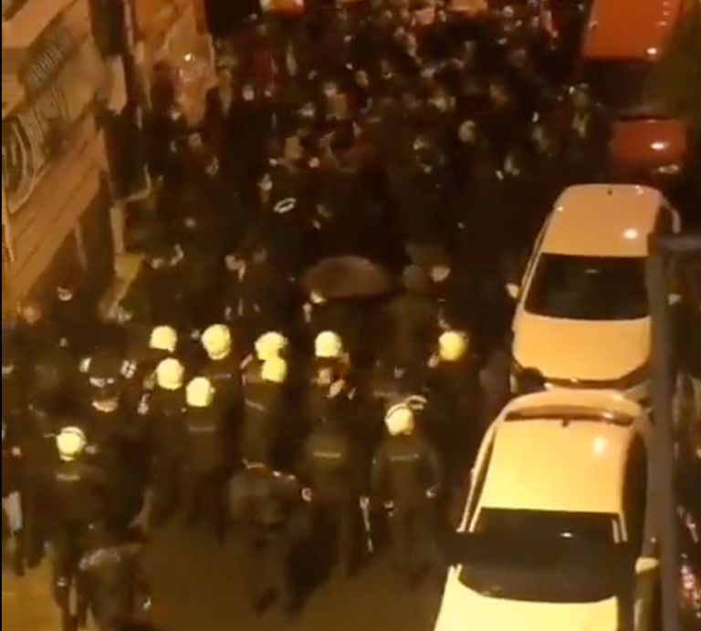 Τουρκία: Στους δρόμους οι πολίτες μετά τη κατάρρευση της λίρας