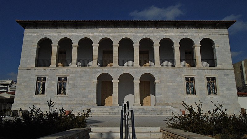 Στοιχειωμένα σπίτια: Ποια είναι τα κτίρια στην Αθήνα και η ιστορία που τα συνοδεύει