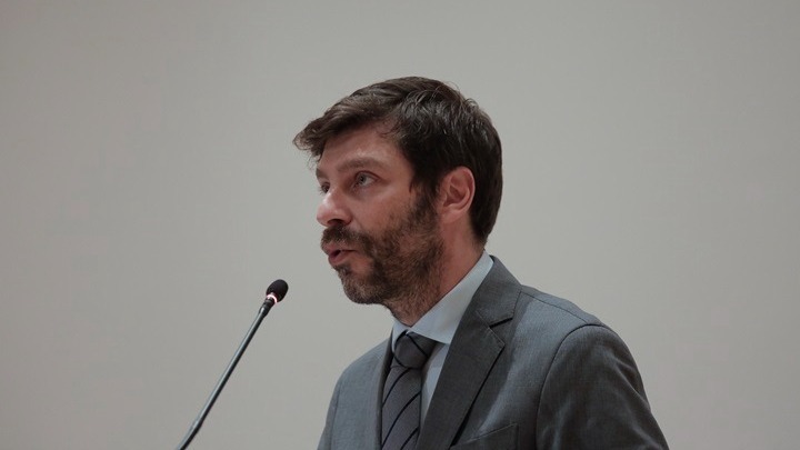 Νικόλας Γιατρομανωλάκης: Φρικτή πράξη η καύση βιβλίων