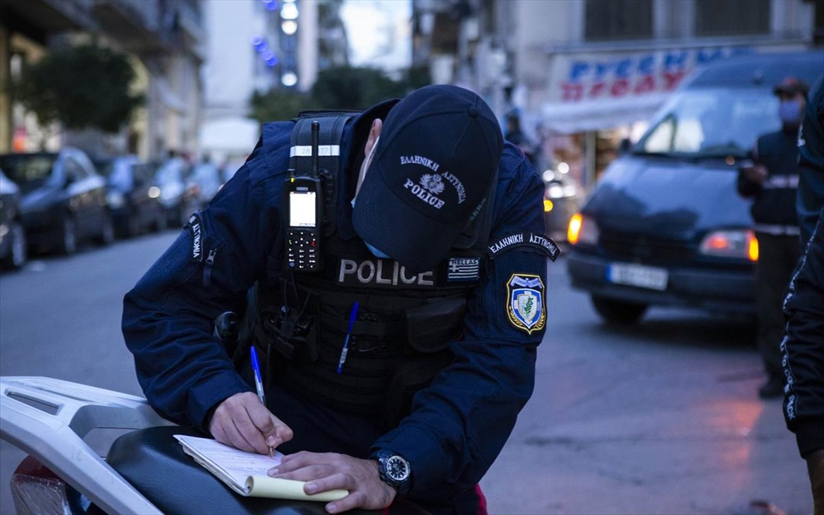 Ρόδος: Αρνήτρια επέβαλε πρόστιμο 6 εκατομμύρια ευρώ σε αστυνομικό που την συνέλαβε