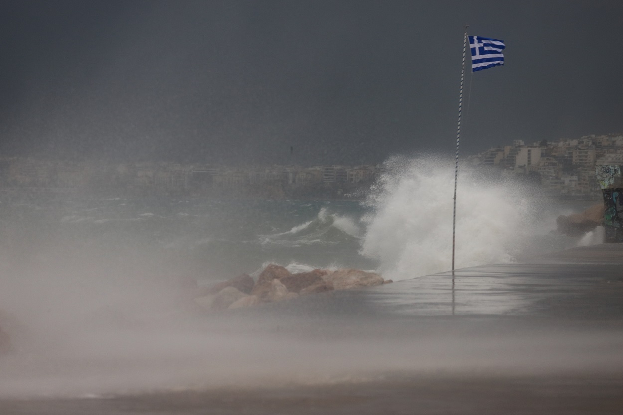 Κακοκαιρία: Βροχές και καταιγίδες το Σάββατο – Ποιες περιοχές απειλούνται