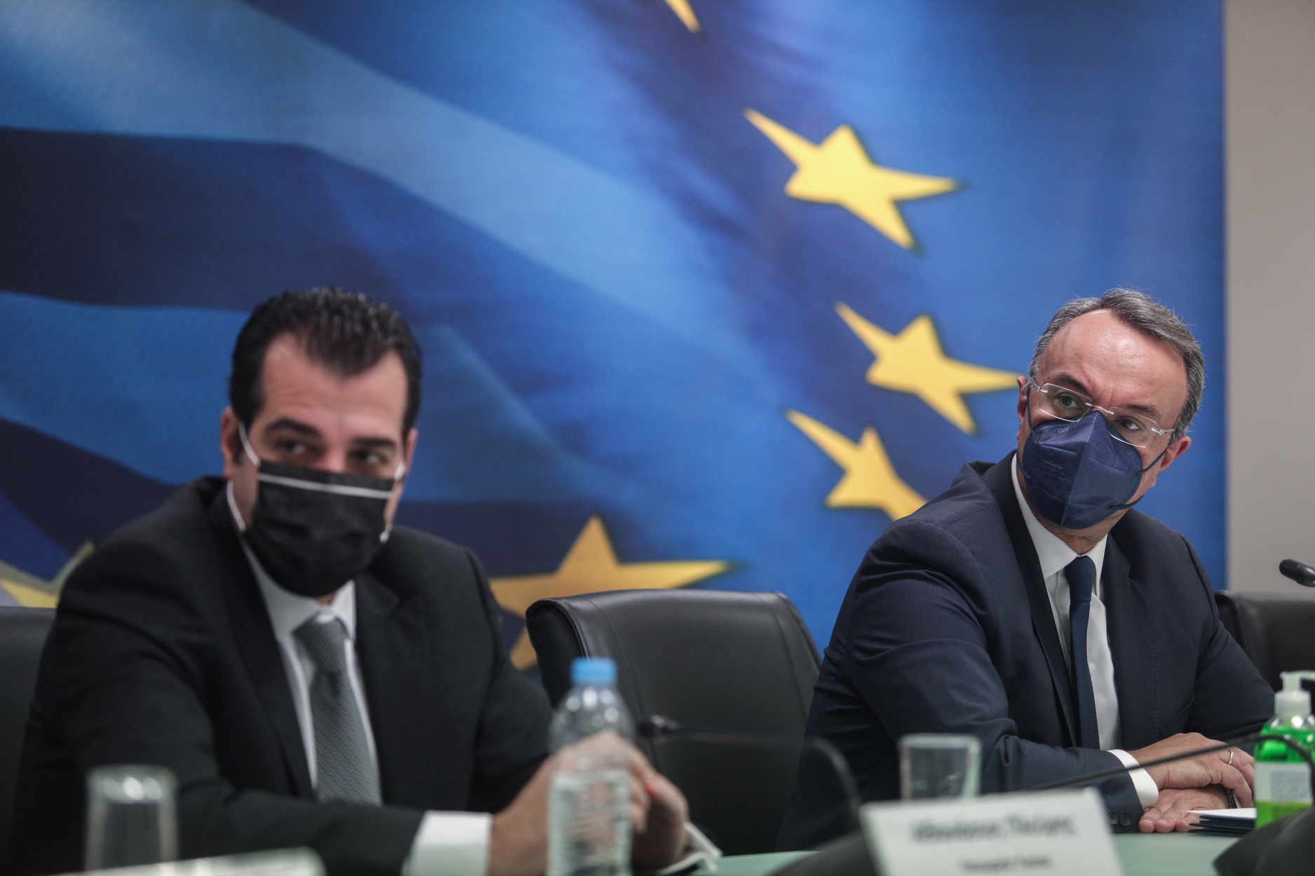 Σταϊκούρας Πλεύρης: Ανακοίνωσαν τη διάθεση 2.503.250 εκατομμυρίων για ασθενοφόρα και δράσεις