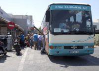 ΚΤΕΛ Χαλκιδικής: Μαθητές πέταξαν πέτρες σε λεωφορείο