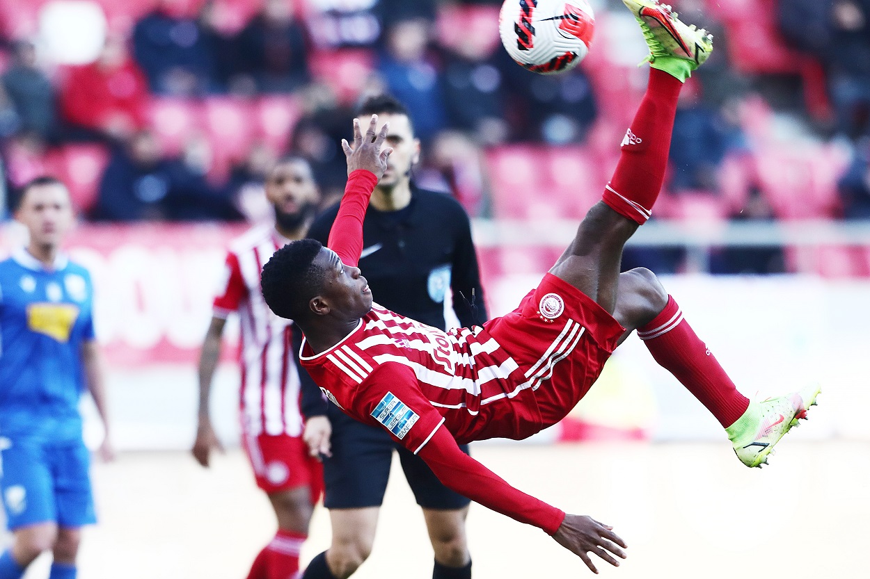 Βαθμολογία Superleague: «Κράτησε» το +11 ο Ολυμπιακός – «Τούμπαρε» η ΑΕΚ