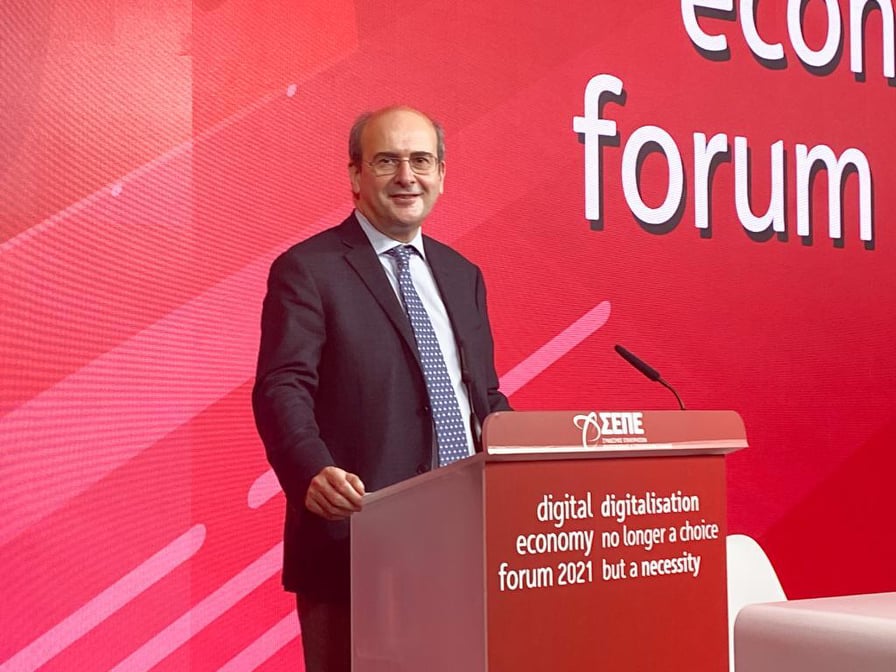 Χατζηδάκης: Οι τρεις πρωτοβουλίες για τη μετάβαση στην ψηφιακή εποχή