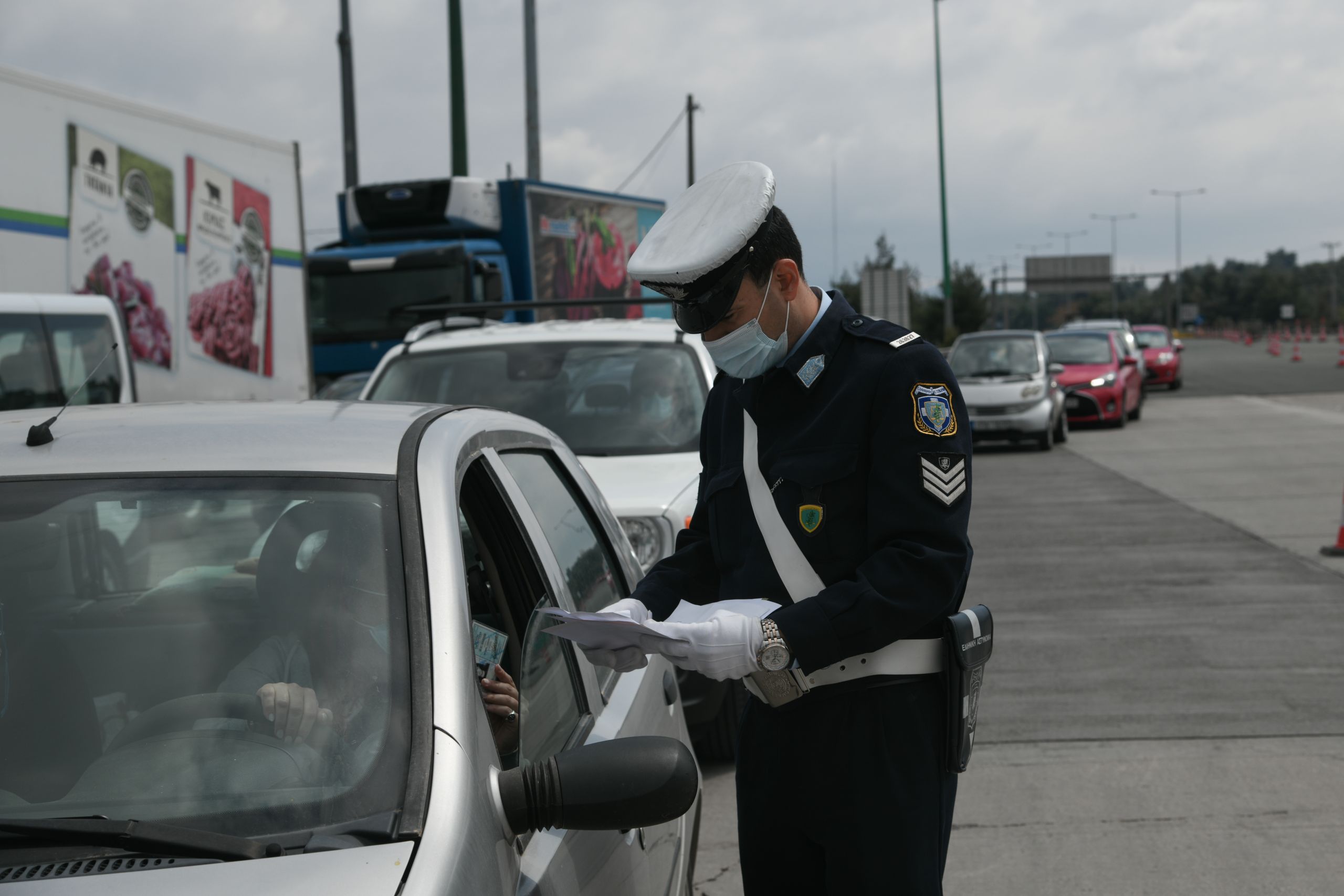 Παραβάσεις μέτρων 17/12: 247 παραβάσεις και 2 συλλήψεις