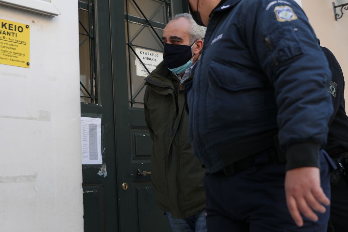 Δίκη ψευτογιατρού: Προφυλακίστηκε για άλλους 12 μήνες