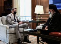 Μητσοτάκης – Αρχιεπίσκοπος Ιερώνυμος: Συνάντηση για τα «Χριστούγεννα με ασφάλεια»