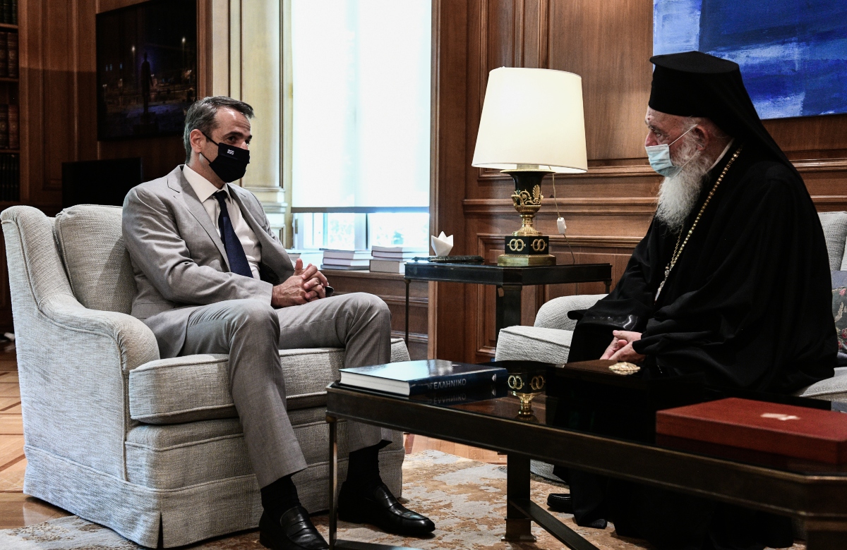 Μητσοτάκης – Αρχιεπίσκοπος Ιερώνυμος: Συνάντηση για τα «Χριστούγεννα με ασφάλεια»