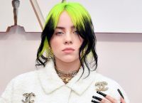 Billie Eilish: «Έβλεπα πορνό από τα 11, μού κατέστρεψε τον εγκέφαλο» Billie Eilish: «Έβλεπα πορνό από τα 11, μού κατέστρεψε τον εγκέφαλο»