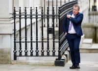 Βρετανία: Γιατί παραιτήθηκε ο υπουργός Brexit Ντέιβιντ Φροστ