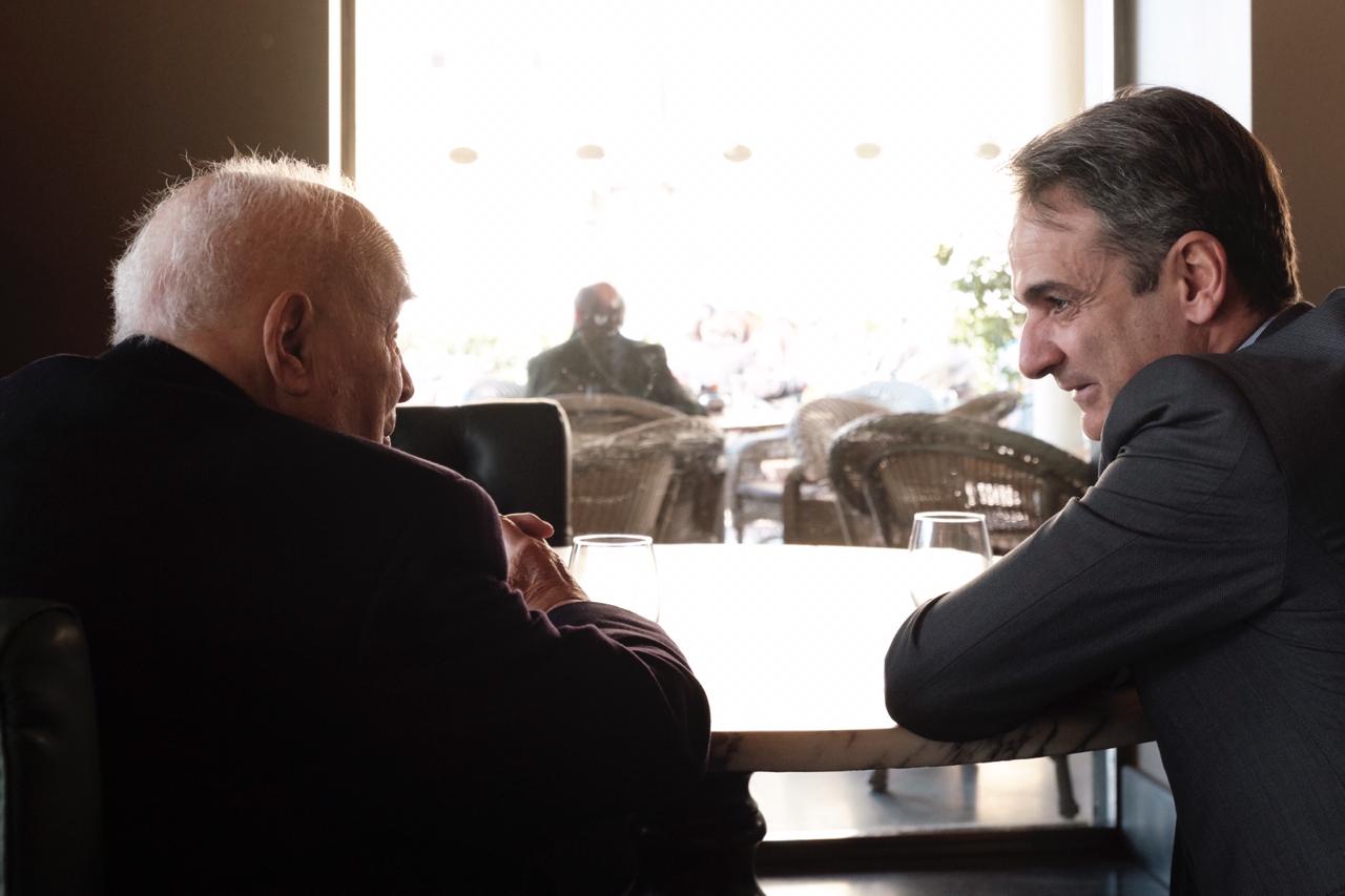 Κάρολος Παπούλιας: Το μήνυμα του πρωθυπουργού για την απώλεια του πρώην Προέδρου της Δημοκρατίας