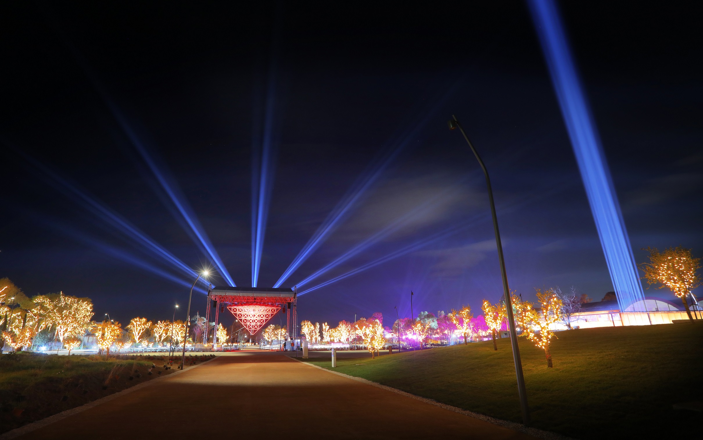 Το Experience Park του Ελληνικού ανοίγει σήμερα το απόγευμα τις πόρτες