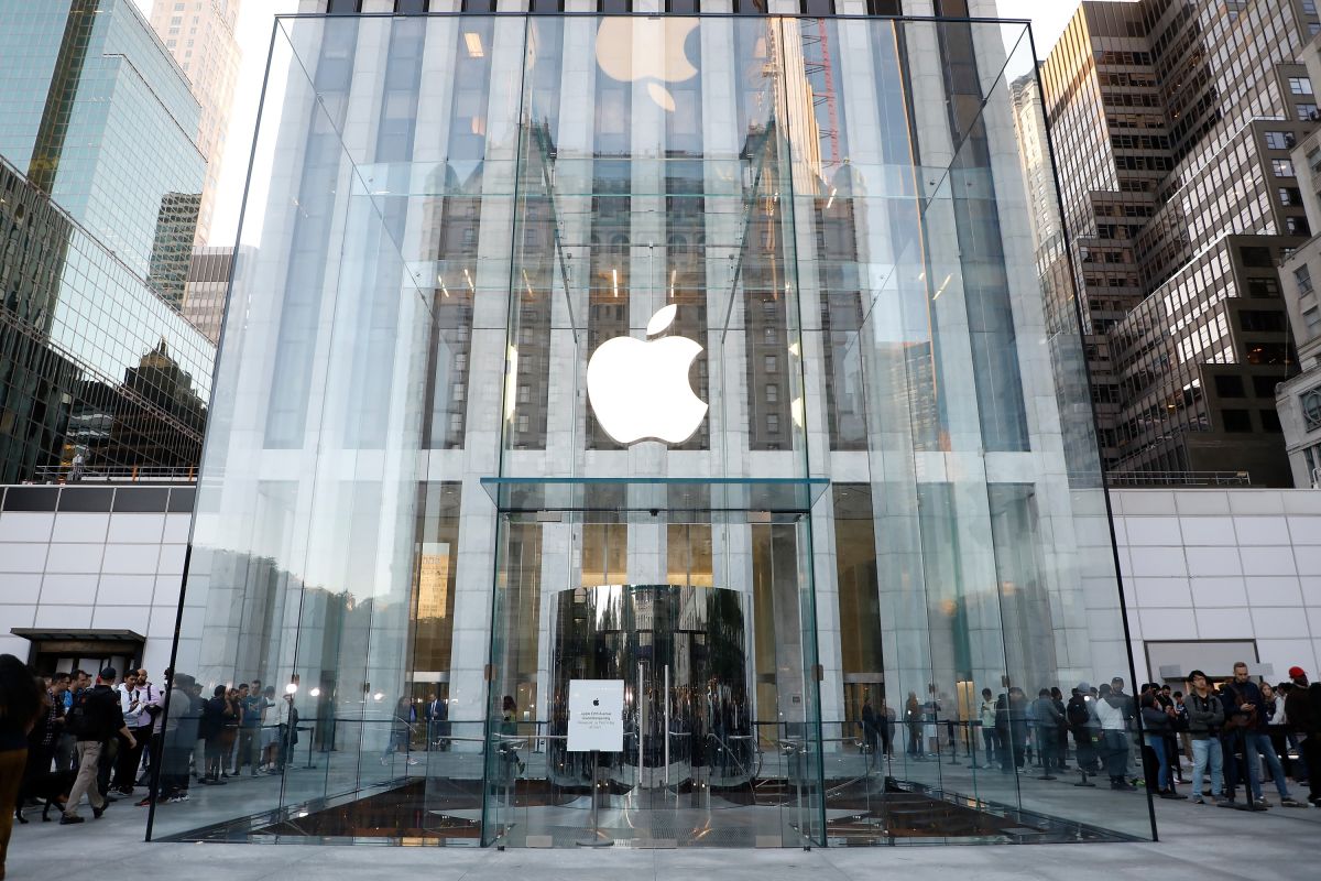 Νέα Υόρκη: Η Apple κλείνει τα καταστήματά της λόγω Όμικρον