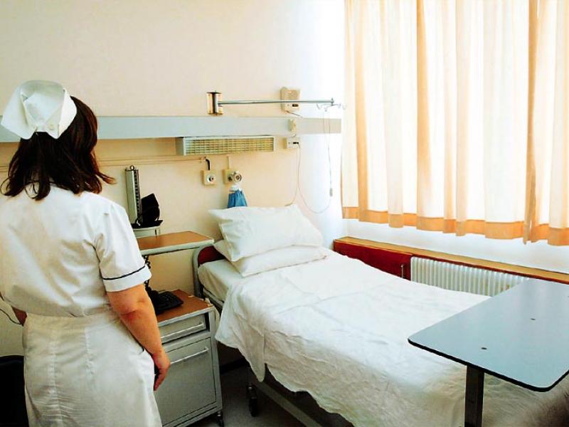 Τζάνειο: Αποκλειστική νοσοκόμα ξυλοκόπησε ηλικιωμένη