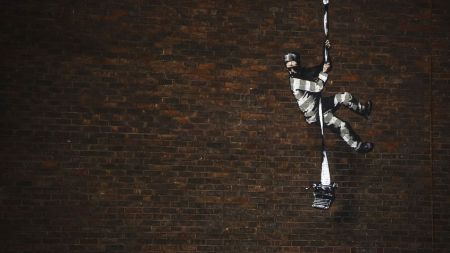 Η υπόσχεση του Banksy για τη μετατροπή φυλακής σε «καταφύγιο τεχνών»