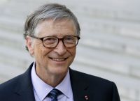Μπιλ Γκέιτς: Μπαίνουμε στη χειρότερη φάση της πανδημίας