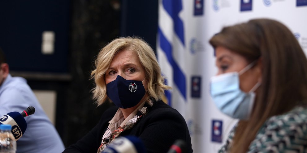Παπαευαγγέλου: Γιορτές υπό τη σκιά της Όμικρον