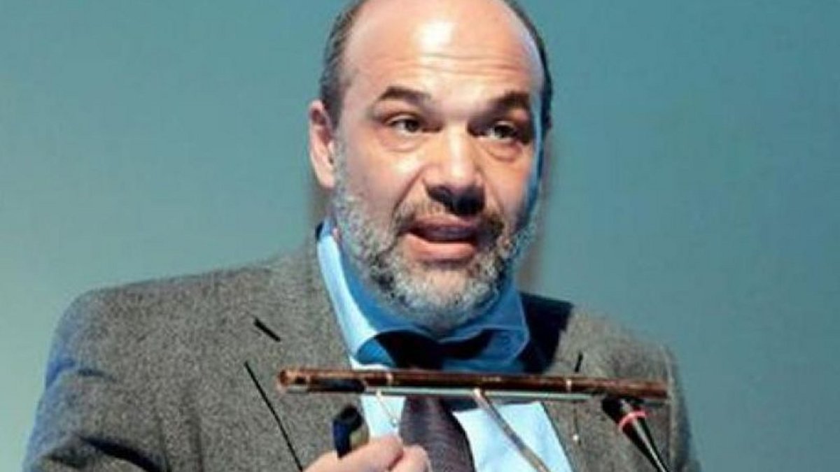 Γεροτζιάφας: Να μην μπαίνουμε στη μεταλλαξιολογία