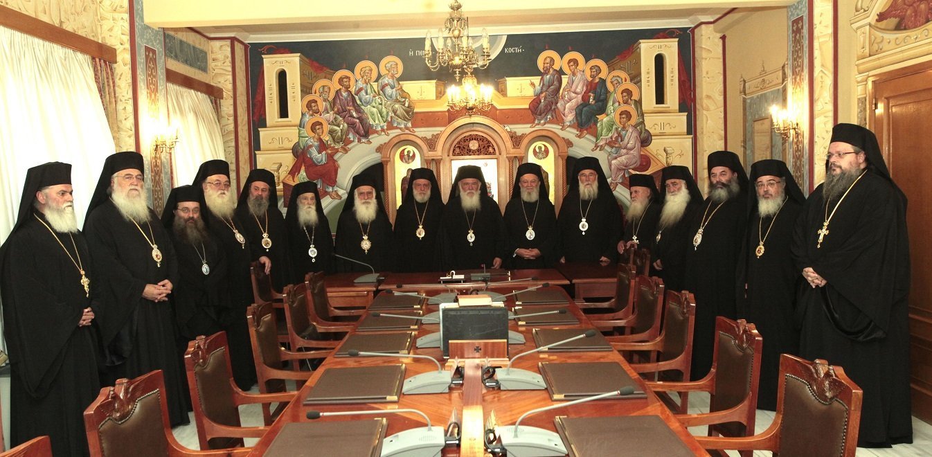 Χριστουγεννιάτικη κόντρα Ιεράς Συνόδου – Μόσιαλου