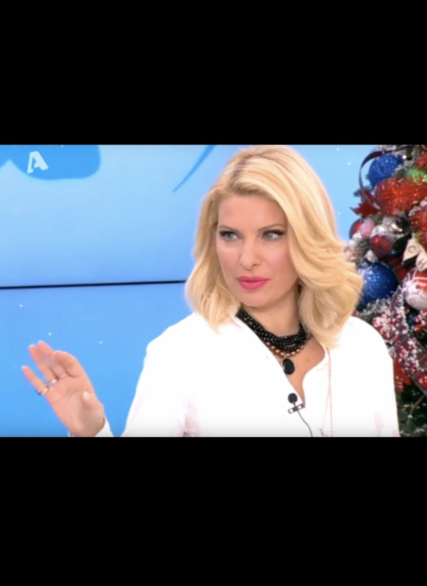 Ελένη Μενεγάκη: Η αξέχαστη εμφάνισή της χωρίς εσώρουχο που έμεινε στην ιστορία