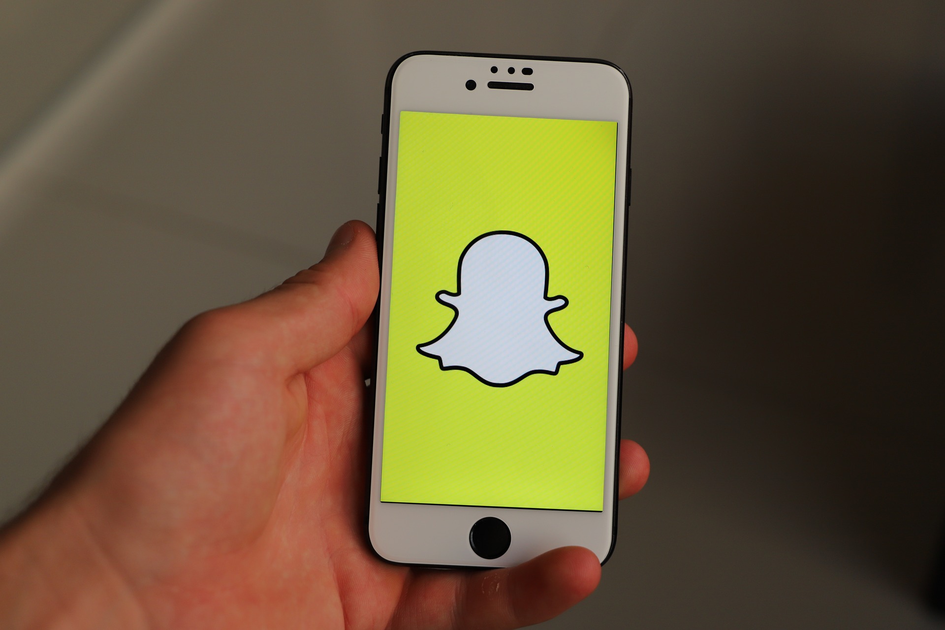 Snapchat: Κυκλοφόρησε μία εφαρμογή επεξεργασίας βίντεο