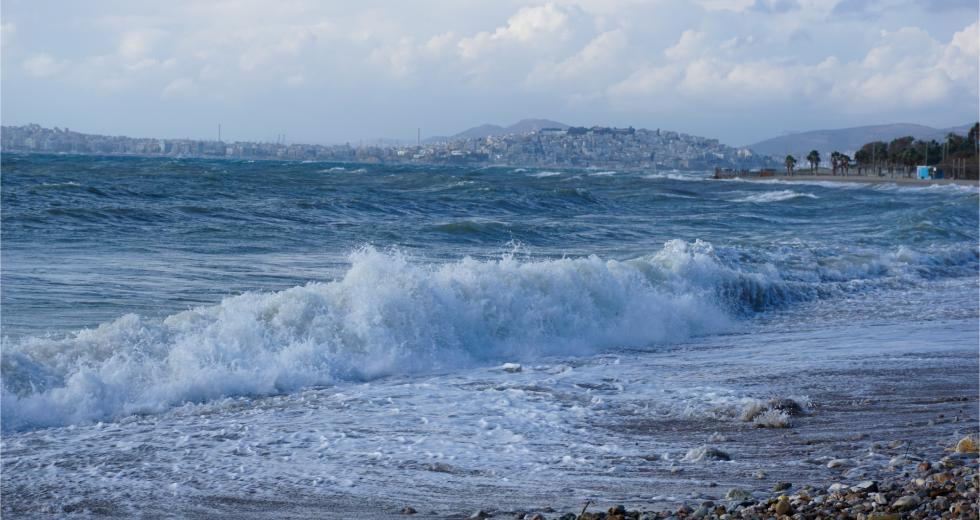 Καιρός σήμερα Καθαρά Δευτέρα 7/3: Νεφώσεις με τοπικές βροχές κυρίως στα ηπειρωτικά νησιωτικά τμήματα