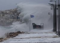 Κακοκαιρία: Τσουχτερό κρύο και χιόνια ακόμα και στην Αττική φέρνει η Κάρμελ