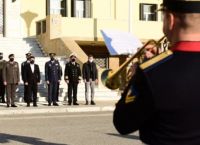 Κάλαντα των Χριστουγέννων στον υφυπουργό Εθνικής Άμυνας Νίκο Χαρδαλιά Κάλαντα των Χριστουγέννων στον υφυπουργό Εθνικής Άμυνας Νίκο Χαρδαλιά