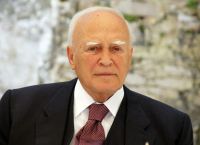 Papoulias: Former President of Greek Republic Dies at 92 Papoulias: Former President of Greek Republic Dies at 92