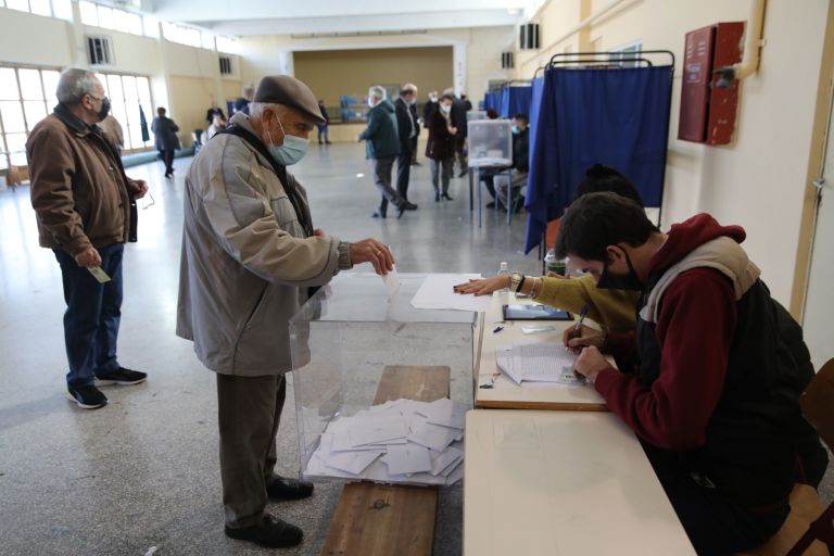 Εκλογές ΚΙΝΑΛ: Δόθηκε παράταση μισής ώρας – Πότε βγαίνουν τα αποτελέσματα