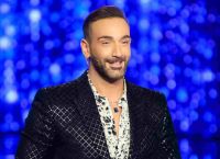 Νίκος Κοκλώνης: Απάντησε πού βρίσκει τα χρήματα και κάνει ακριβές παραγωγές
