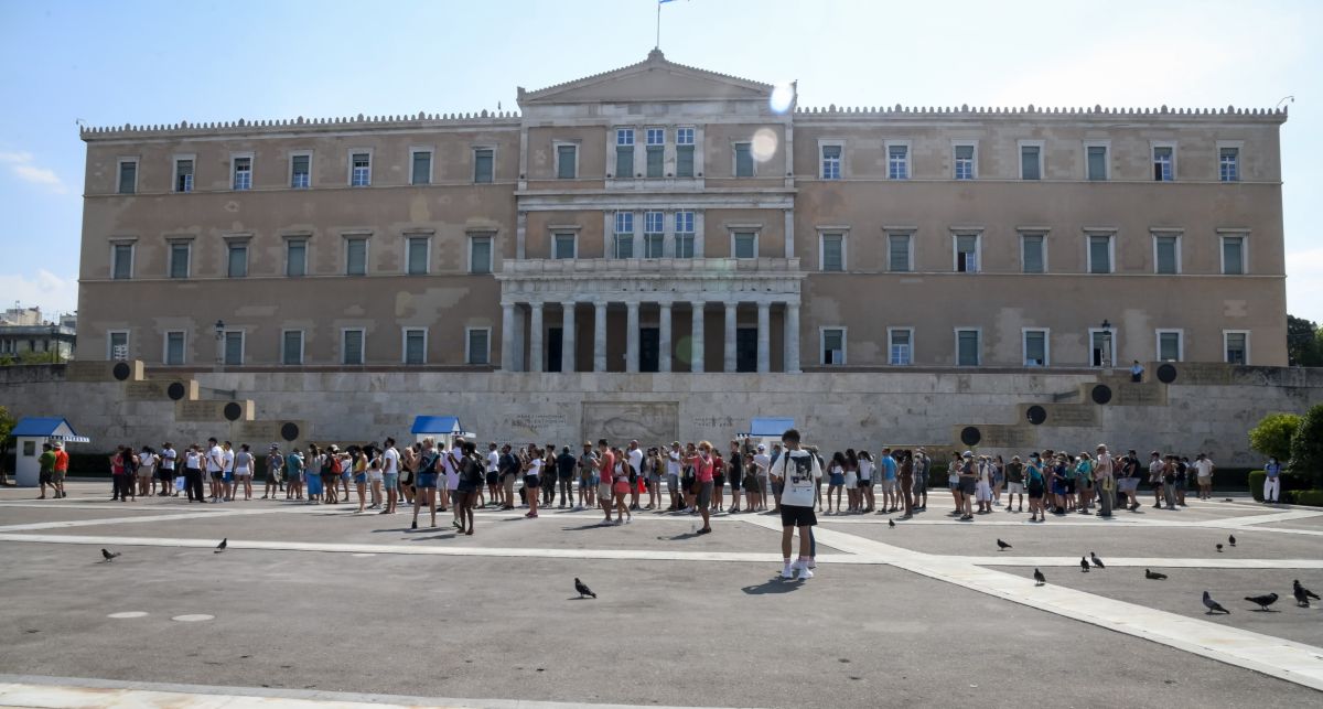 Αναπτυξιακός νόμος 2022: Στη Βουλή το νομοσχέδιο – Την Τρίτη εισάγεται στις Επιτροπές
