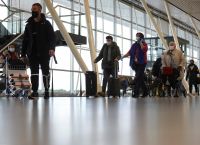 Ολλανδία: Όλοι οι επιβάτες από τη Νότια Αφρική που μολύνθηκαν με την παραλλαγή Όμικρον ήταν εμβολιασμένοι