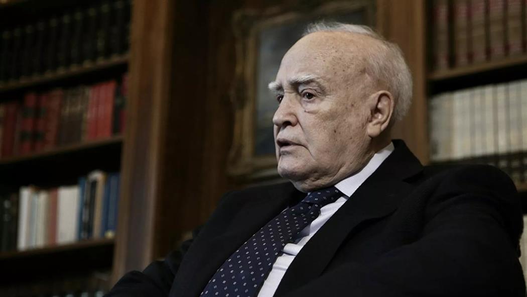 Κάρολος Παπούλιας: Με τιμές αρχηγού κράτους η κηδεία του