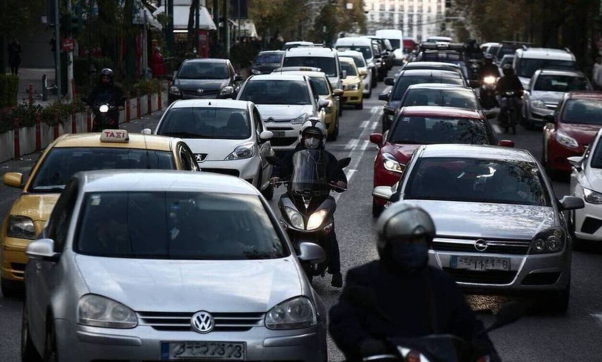 Άδεια οδήγησης και κυκλοφορίας με ένα κλικ