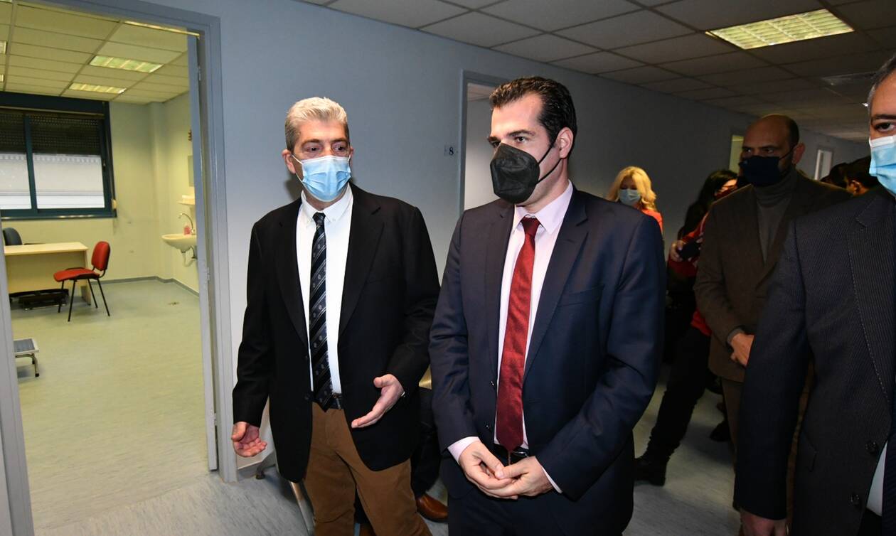 Θάνος Πλεύρης: Δεν θα επιτρέψω να προσβάλλουν γιατρούς και νοσηλευτές