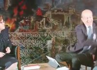 Τουρκία: Καρέ καρέ ο παρουσιαστής χαστουκίζει τον τεχνικό