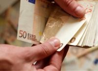 Έκτακτο επίδομα: Για ποιους “κλείδωσαν” τα 300 ευρώ Έκτακτο επίδομα: Για ποιους “κλείδωσαν” τα 300 ευρώ
