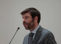 Νικόλας Γιατρομανωλάκης: Φρικτή πράξη η καύση βιβλίων