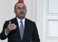 Τσαβούσογλου: Συζητήσιμη η κυριαρχία των στρατικοποιημένων νησιών του Αιγαίου