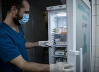 Αντιγριπικό εμβόλιο: Χαμηλή η ζήτηση – Το 30% παραμένει στα ψυγεία των φαρμακείων
