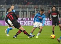 Milan: Άλωσε το Σαν Σίρο η Νάπολι